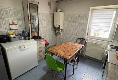 Apartament de vanzare - 3