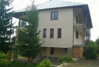 Casă cu 6 camere în Breaza de Sus - 6