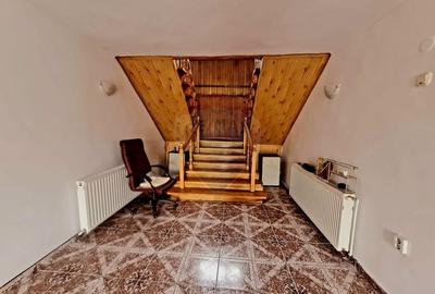 Casă individuală cu 7 camere cu Canalizare în Mândrești-Munteni - 12