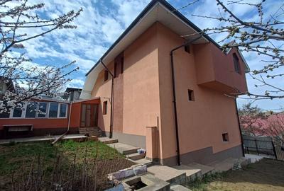 Casă individuală cu 5 camere cu Teren 500 Mp în Tomești - 1