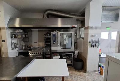 Spațiu comercial, de 500 mp, în Central - 14