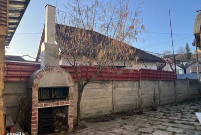 Casă cu 4 camere cu Teren 360 Mp în Central - 6