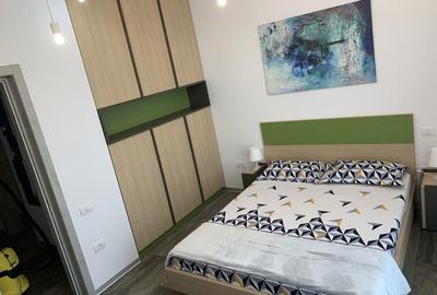 Apartament cu 2 camere decomandat în Palazu Mare - 2