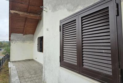 Casă cu 6 camere în Central - 4