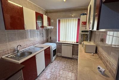 Apartament 4 camere, suprafata generoasa, zona  Dacia - 1