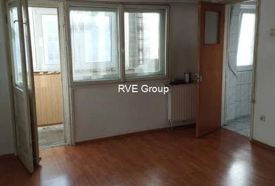 Vanzari Garsoniera Militari -  metrou Gorjului la scara - 2