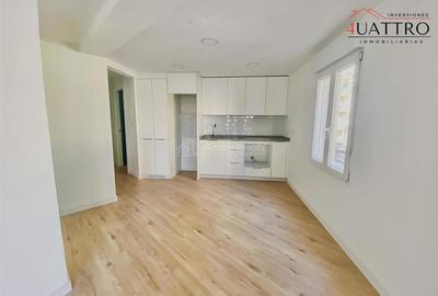 Apartament cu 4 camere decomandat în Central - 8