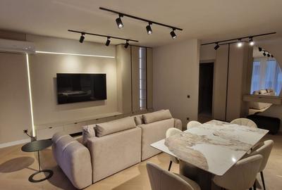 Apartament cu 3 camere decomandat, mobilat în Iancu Nicolae
