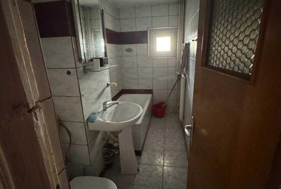 Apartament cu 3 camere decomandat în Vitan - 3