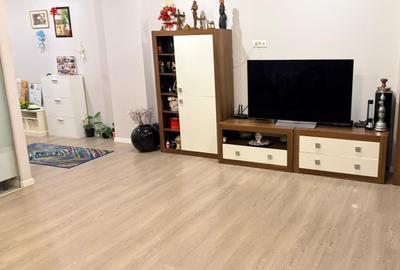 Apartament cu 3 camere decomandat, mobilat în Tomis Plus - 3