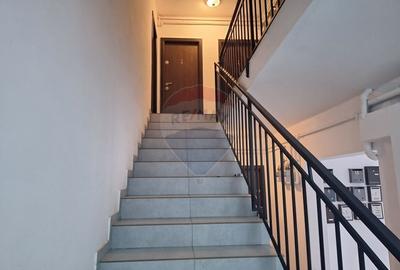Apartament nou, de vanzare 3 camere 2 bai, et 1 - 12
