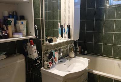 Apartament cu 3 camere decomandat în Astra - 8