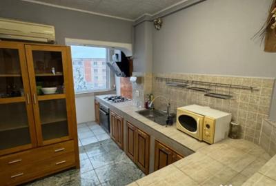 Apartament cu 3 camere decomandat în Republicii - 13