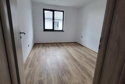 Casa 4 camere la cheie - 3