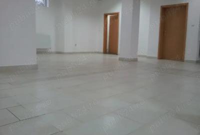 Spațiu comercial, de 200 mp, în Central - 1