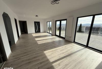 Casă cu 4 camere cu Teren 160 Mp în Central - 5