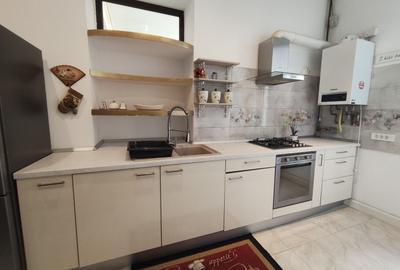 APARTAMENT 3 CAMERE ZONA SINAIA - 10