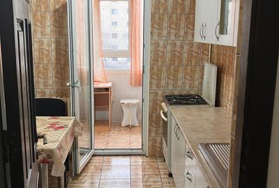 Apartament cu 2 camere decomandat în Republicii - 2