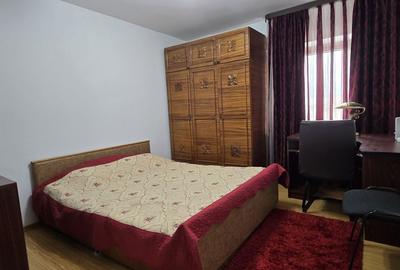 Apartament cu 3 camere decomandat, mobilat în Micro 3 - 8