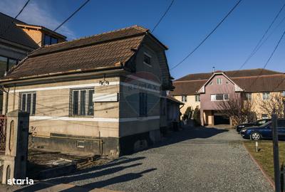 Casă cu 8 camere cu Teren 946 Mp în Central - 12