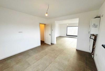 Casă cu 4 camere în Tărlungeni