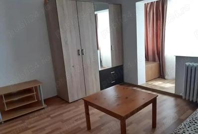 Garsonieră decomandată în Buziașului