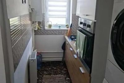 Apartament cu 3 camere semidecomandat în Big - 4