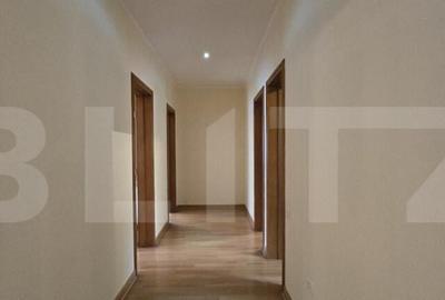 Casa deosebita cu 3 dormitoare ?i jacuzzi, aproape de sta - 8