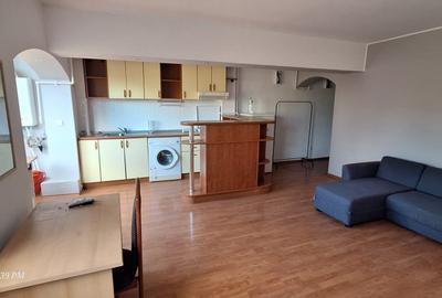 Apartament cu 2 camere semidecomandat, mobilat în Cișmigiu
