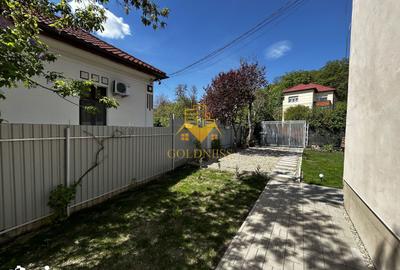 Casă cu 2 camere cu Canalizare în Central