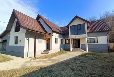 Casă individuală cu 6 camere în Săpoca