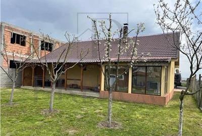 Casă individuală cu 3 camere cu Canalizare în Moșnița Nouă - 4