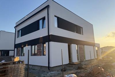 Casă cu 3 camere în Moșnița Nouă - 4