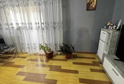 Apartament cu 2 camere decomandat în Rovine - 3