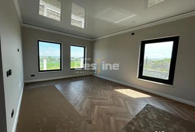 Casă cu 4 camere cu Teren 450 Mp în Breazu - 5
