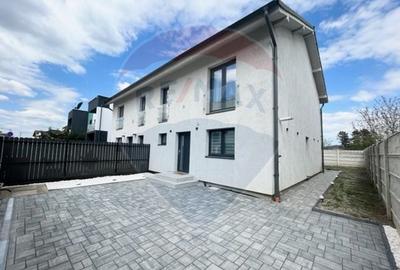 Duplex cu 4 camere cu Teren 350 Mp în Șelimbăr - 2