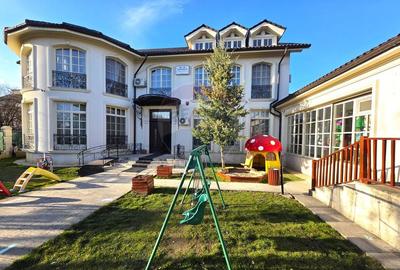 Casă individuală cu 10 camere cu Teren 900 Mp în 23 August - 3