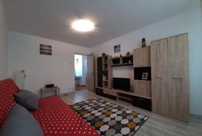 Apartament cu 2 camere decomandat în Drumul Taberei
