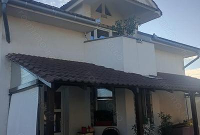 Casă cu 3 camere în Central - 10