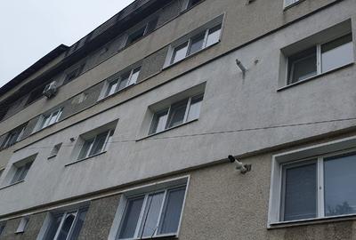 Vând apartament 4 camere în Moinești - 6