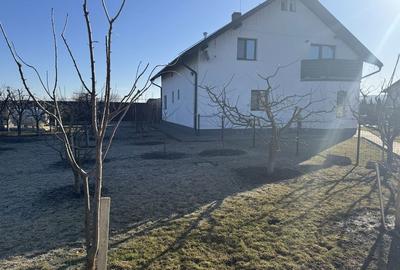 Casă cu 4 camere în Central - 2