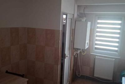 Apartament cu 2 camere DECOMANDAT in Nicolina, Biserica Catolica - 6