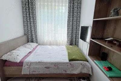 Inchiriez apartament la 3 minute de Canpusul Universitar , la intrare in satul de vacanta. Centrala - 6