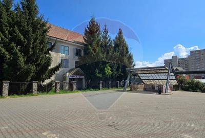 Spatiu comercial de inchiriat - 204 mp - zona Pasaj, Bistrita
