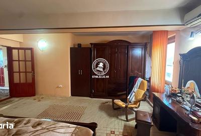 Casă cu 8 camere cu Teren 250 Mp în Păcurari - 10