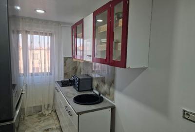 Apartament cu 3 camere semidecomandat în Tomis Nord - 4