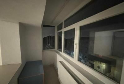 Apartament cu 4 camere decomandat în Burdujeni