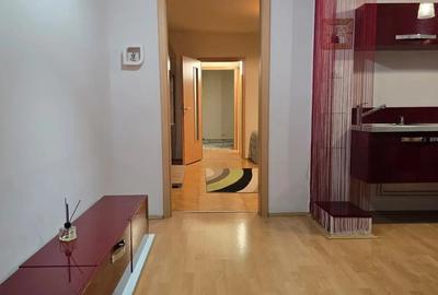 Apartament cu 3 camere semidecomandat în Complex Studențesc - 4