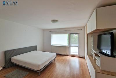 Insorit, spatios, 2 locuri de parcare, 2 balcoane, expunere pe 3 parti, et. 2 - 2