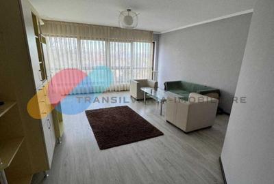 Apartament cu 3 camere, mobilat în Central